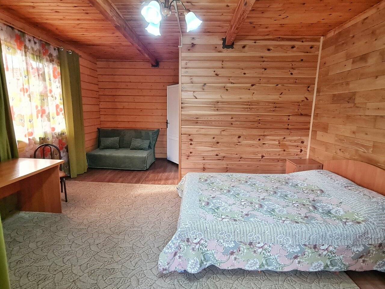 Фотографии номера Четырехместный номер в Гостевом доме Мама Джан Архипо-Осиповка