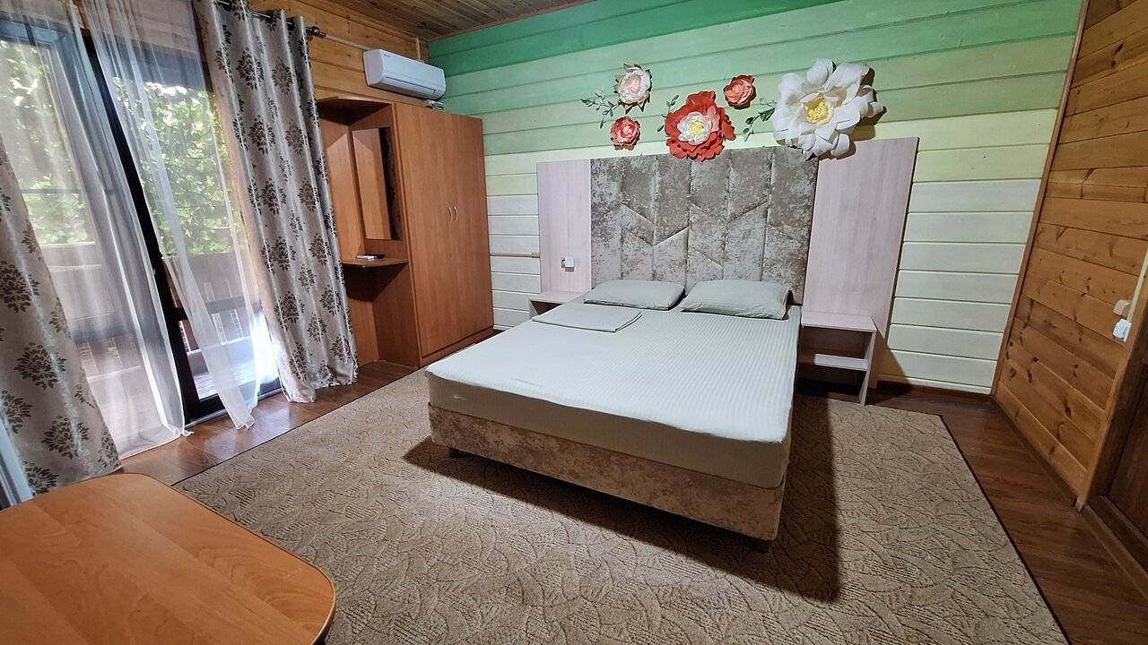 Фотографии номера Трехместный номер в Гостевом доме Мама Джан Архипо-Осиповка