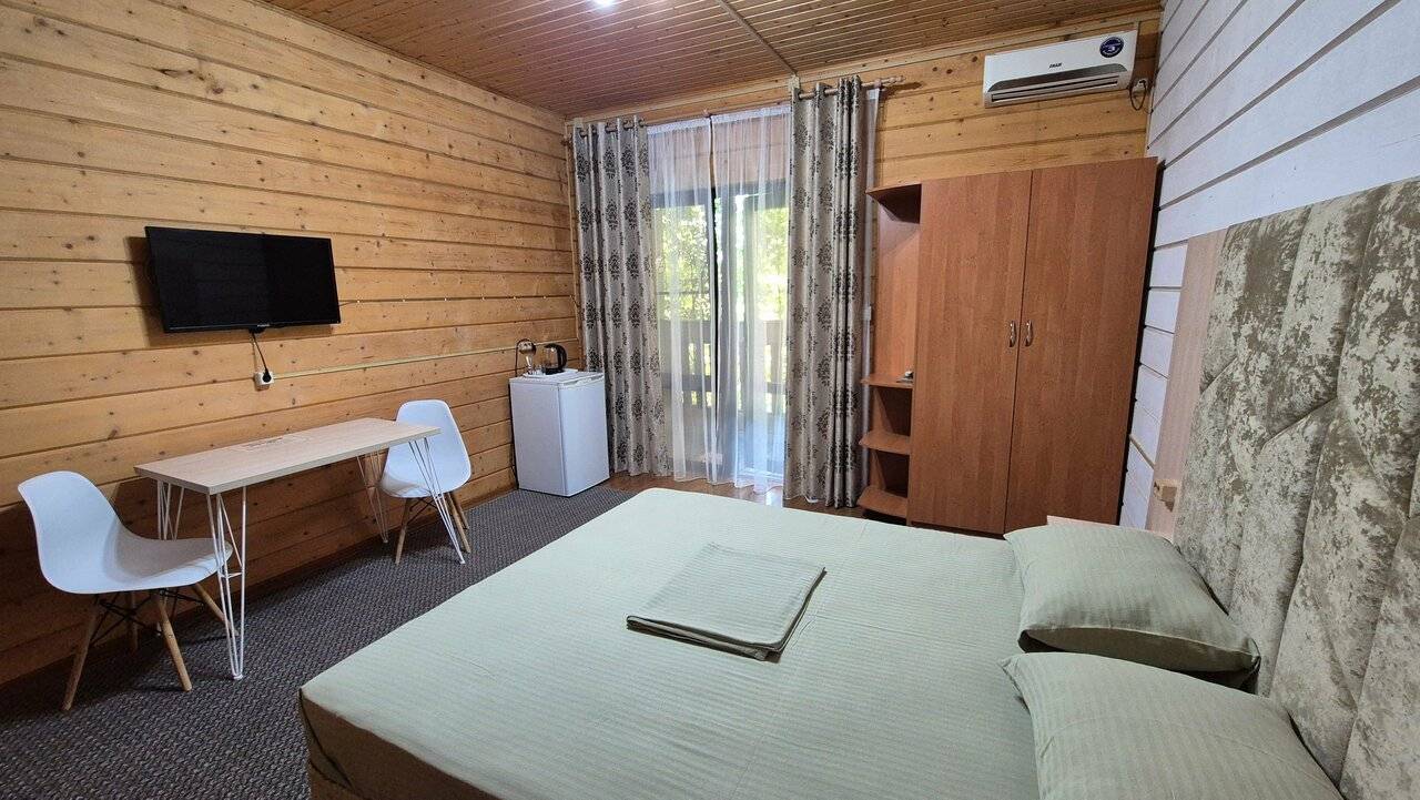 Фотографии номера Трехместный номер в Гостевом доме Мама Джан Архипо-Осиповка