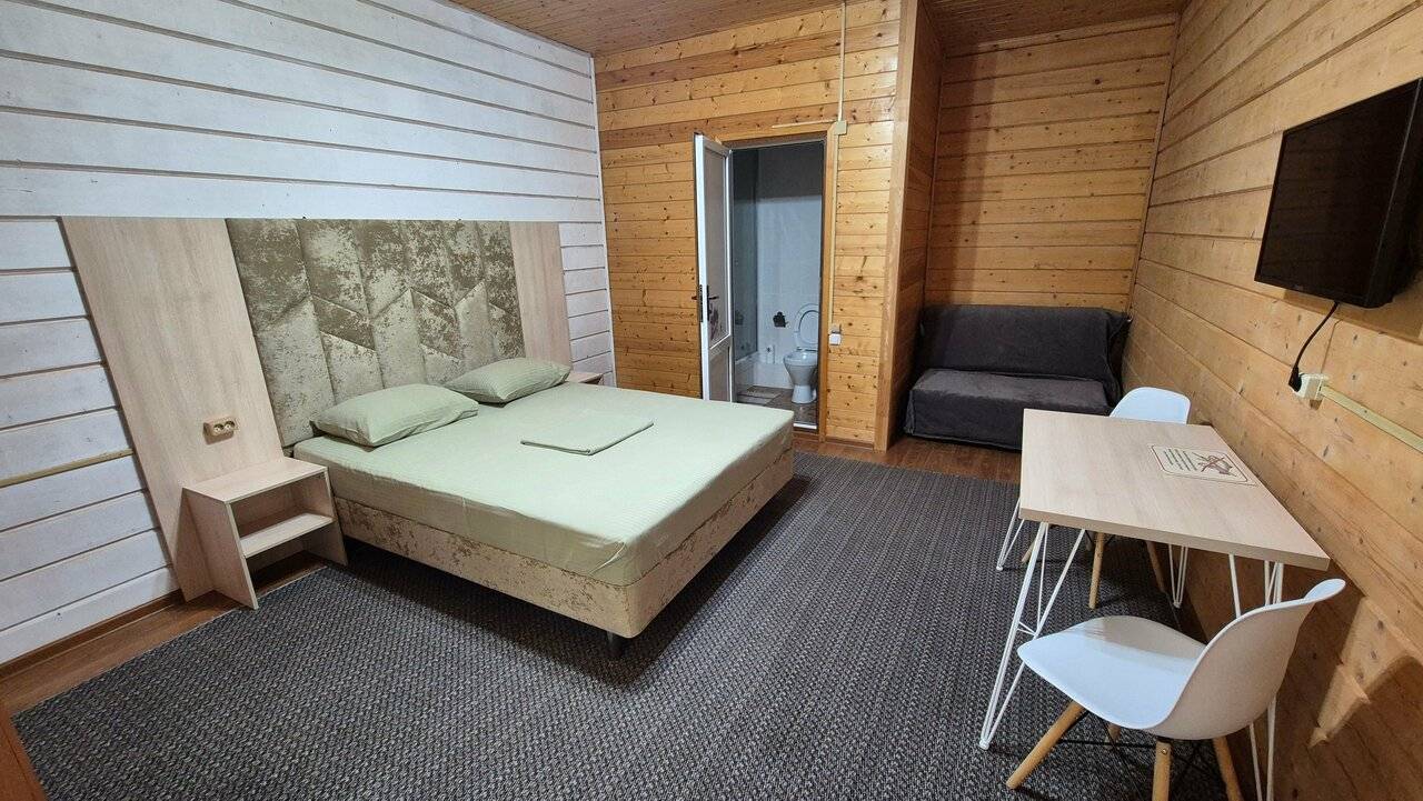 Фотографии номера Трехместный номер в Гостевом доме Мама Джан Архипо-Осиповка