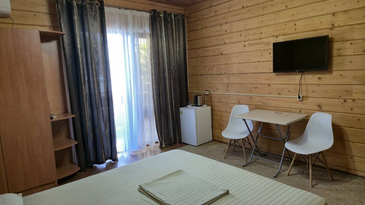 Фотографии номера Трехместный номер в Гостевом доме Мама Джан Архипо-Осиповка