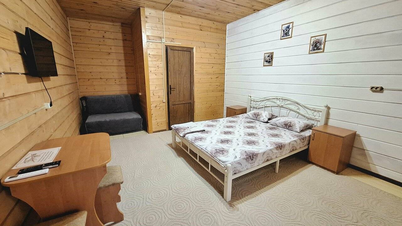 Фотографии номера Трехместный номер в Гостевом доме Мама Джан Архипо-Осиповка